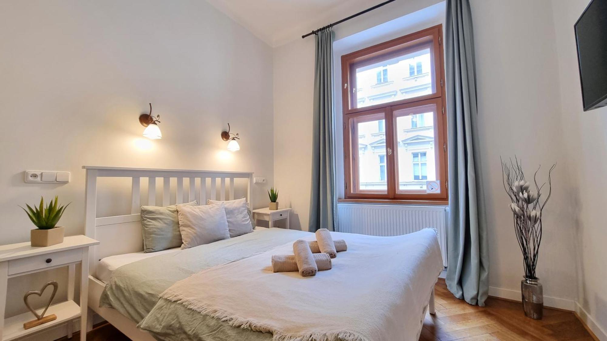 Finnem Rentals Florenc Praga Esterno foto